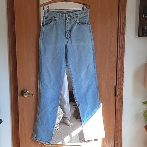 Perfect vintage wrangler jeans!!